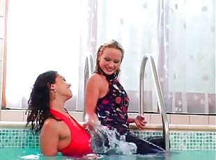 Ladies love fully erotic clothed bath in pool video