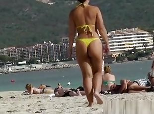 Sexy Bikini Dirty Wife Des In A Yellow Bikini 1