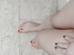 Small Tits Pretty Feet